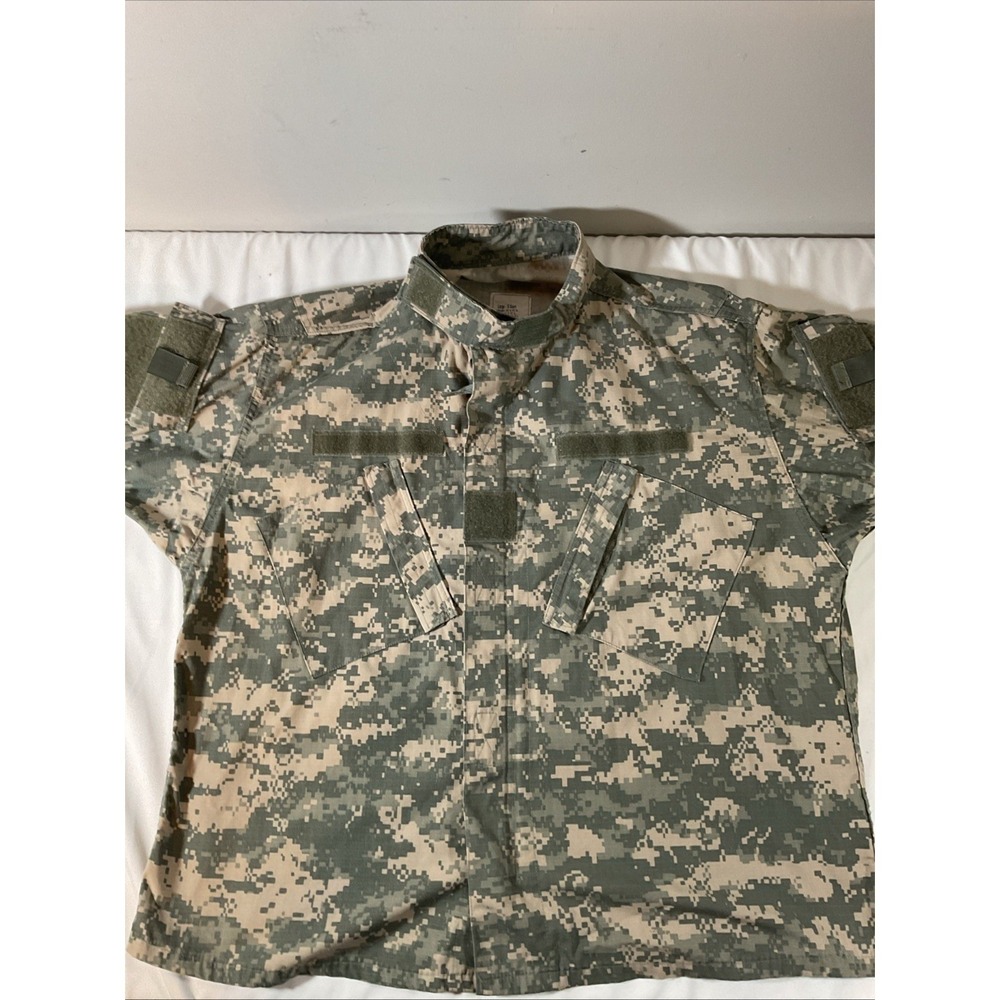 US Military ACU Digital Camo Combat Uniform‎ Jacket Large X-Short 8415-01-519-85